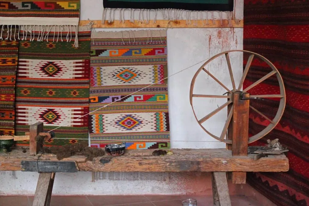 Markets & Textiles