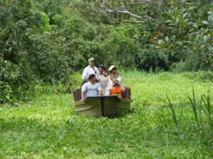 Plan South America-Peru-Amazon-Skiff on Water