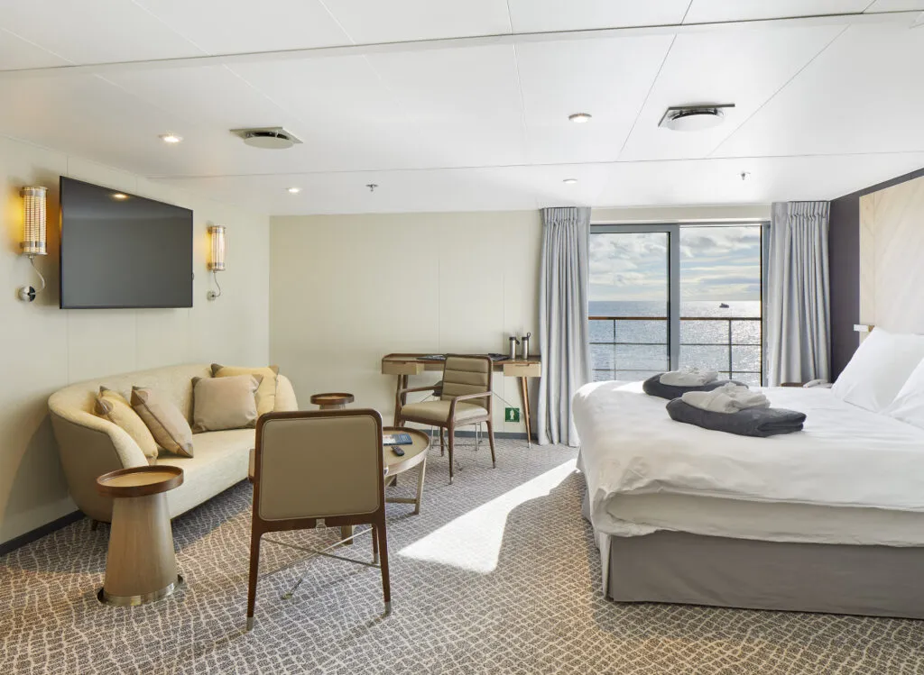 Cabin View magellan Explorer