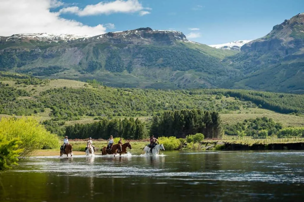 Argentina | Patagonia | Wilderness | Quillen | Riding