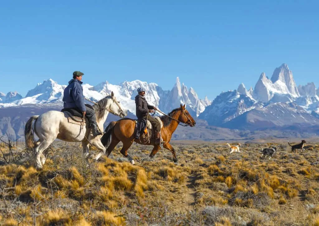 Gaucho-against-the-backdrop-of-Mount-Fitz-Roy-in-Los-Glacares-National-Park-Patagonia-Argentina-1200x853