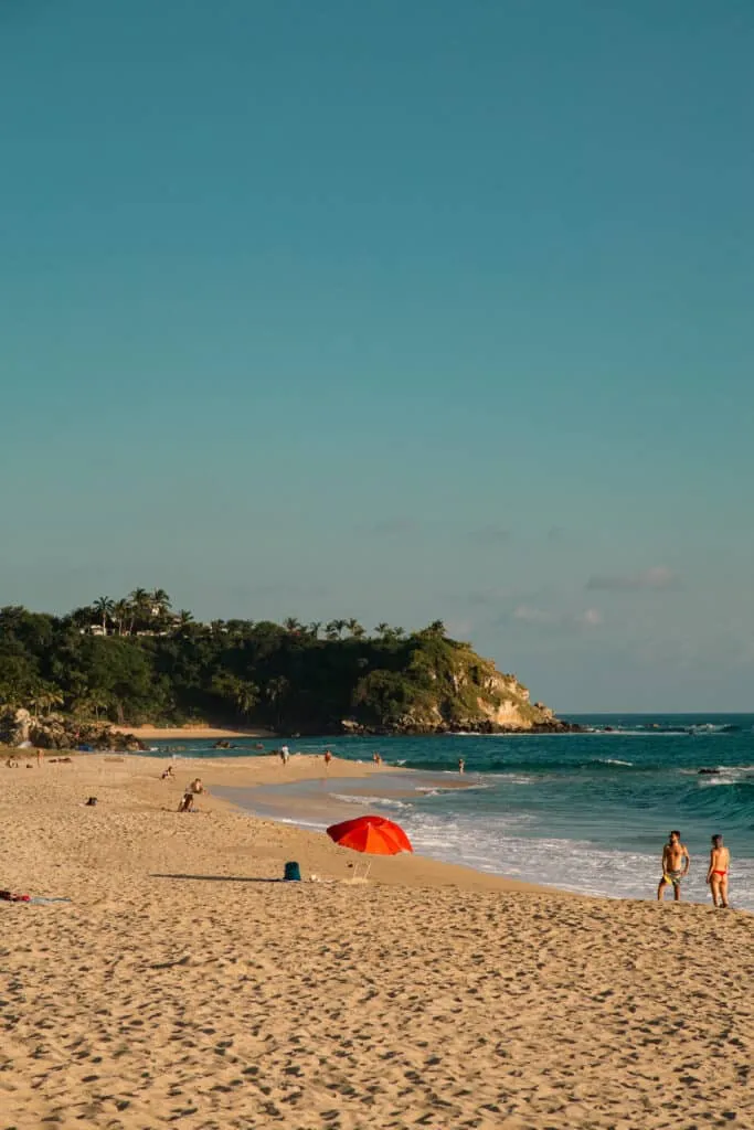 Puerto Escondido | Sophie Knight