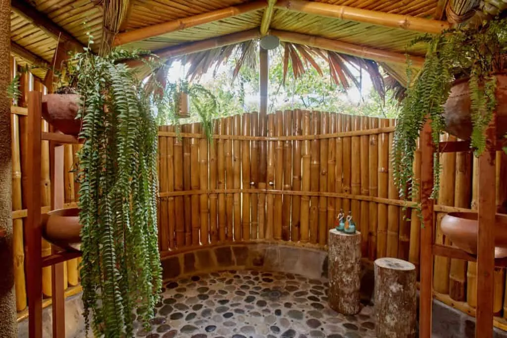 Peru Lodge bathroom